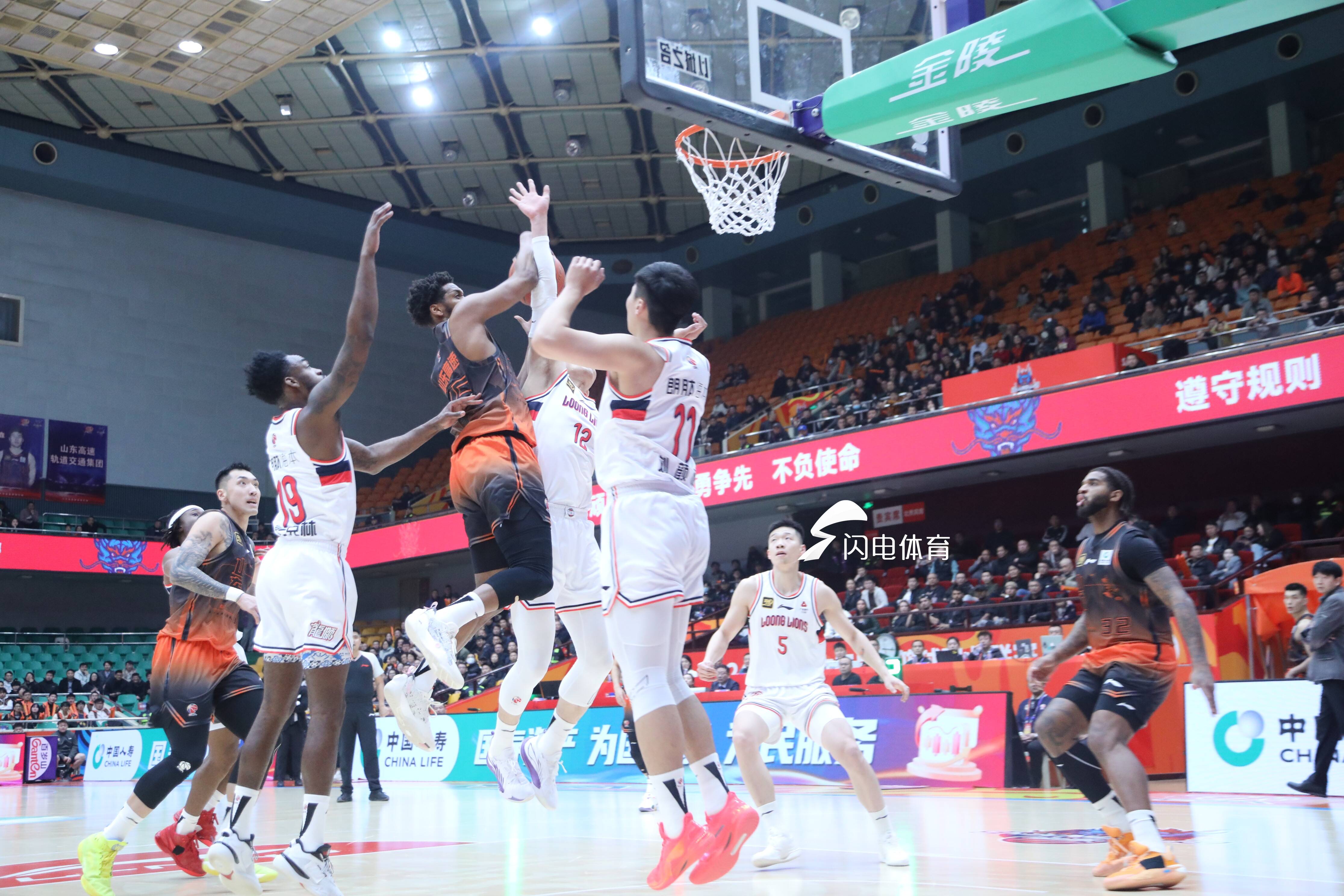 九游娱乐官方-新疆广汇迎德国杯关键赛广厦男篮围绕意大利杯强势反弹，现场解说直呼：东契奇与40激战独行侠分钟