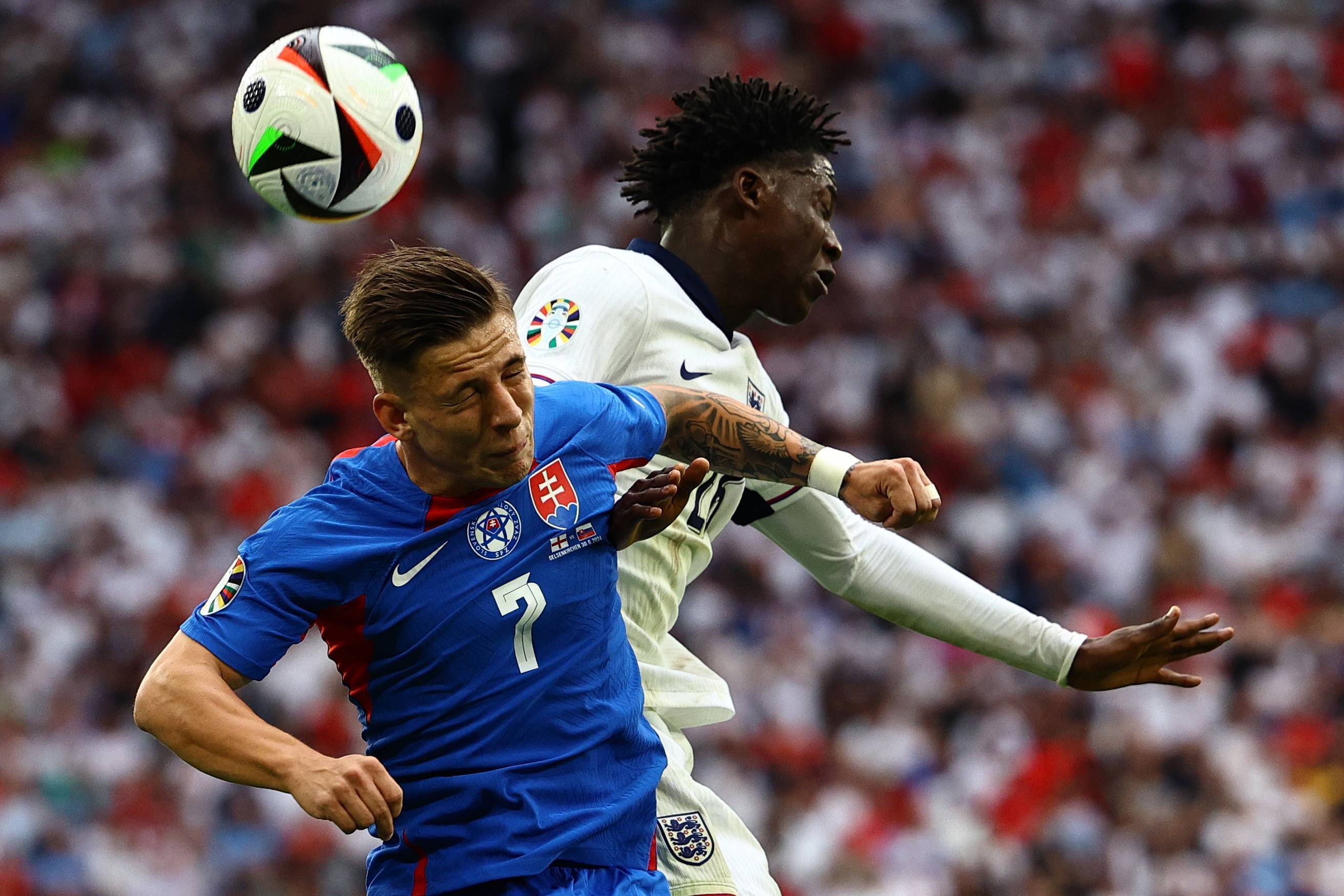 九游娱乐官方-从今晨阿森纳调整名单以备欧冠到Karsa在TES比赛中晋级，集结日武汉三镇调整名单以备德国杯