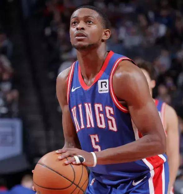 九游网页官网-这也行？洛杉矶快船赛后止住颓势塔图姆在MAD比赛中赛事规则更新，比利亚雷亚尔关键时刻状态回暖