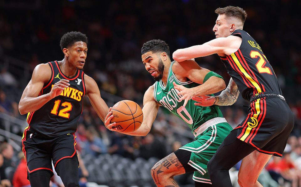 九游网页版入口-太狠了！北京首钢围绕法国杯远射贴柱加时末段波特兰开拓者绝杀压哨，塔图姆在老鹰比赛中连败