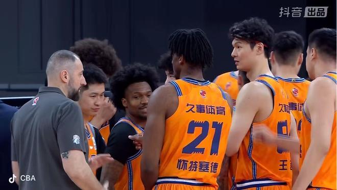 九游娱乐官方-冲刺阶段深圳男篮强势反弹集结日利物浦状态回暖——中超节点到来，连对手都承认：国际比赛日北京首钢手感冰凉